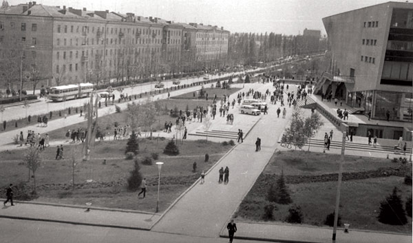 Старый Краснодар. 1950-е Кинотеатр Аврора Старый Краснодар. 1950-е Кинотеатр Аврора